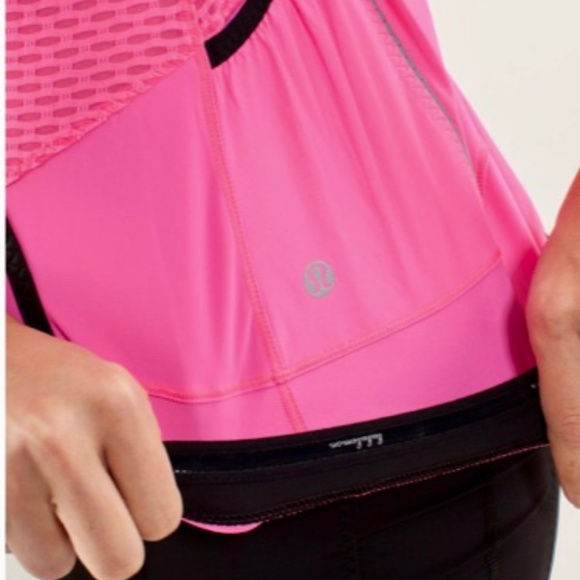 Lulu Lemon Paceline Jersey - Picture 7 of 16